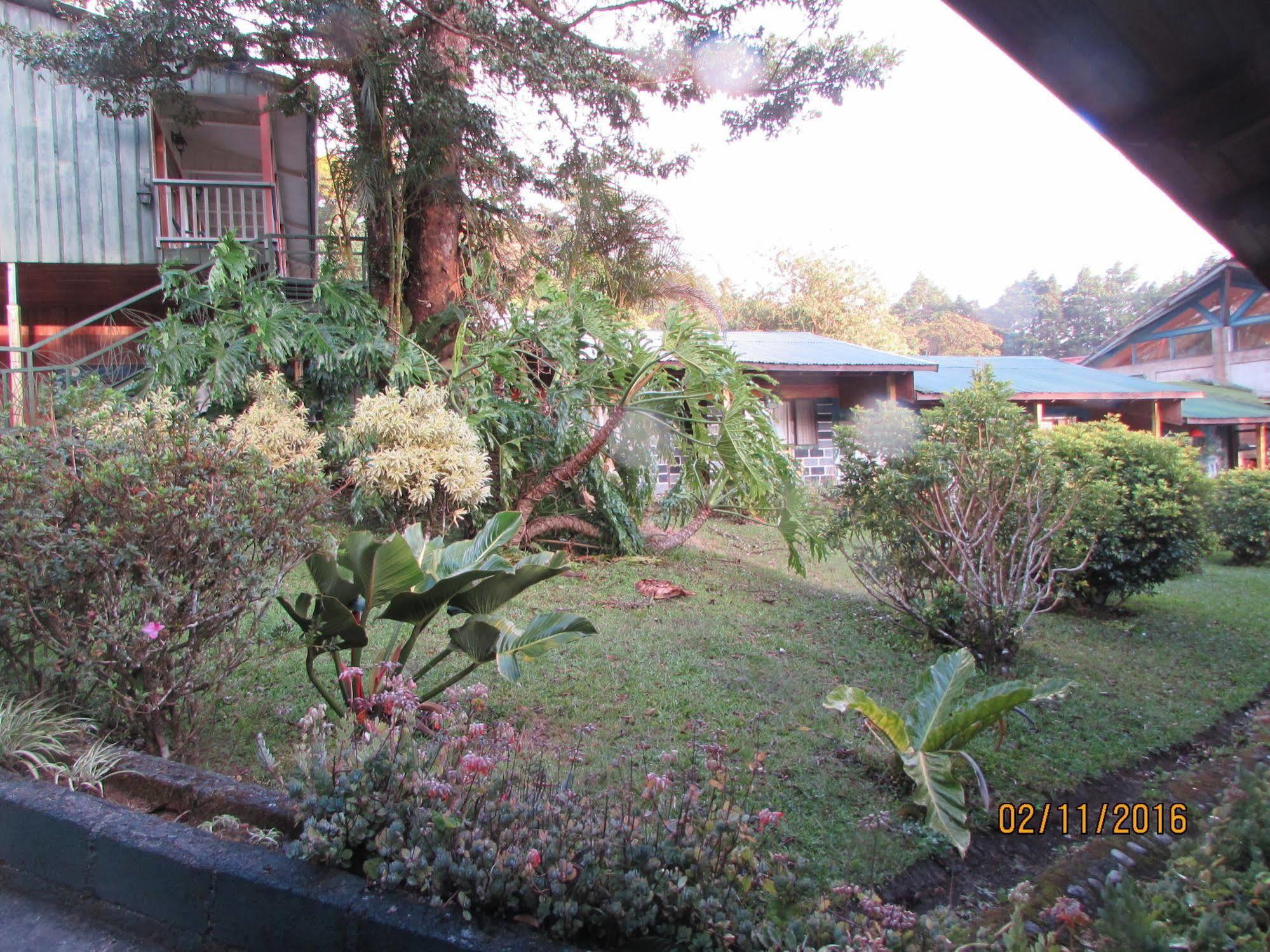 Hostel Villa Verde Monteverde Exterior photo